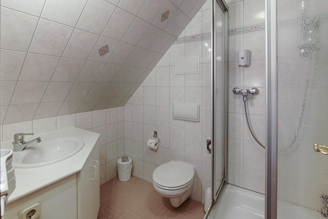 Seehotel Schorfheide Althuttendorf ภายนอก รูปภาพ